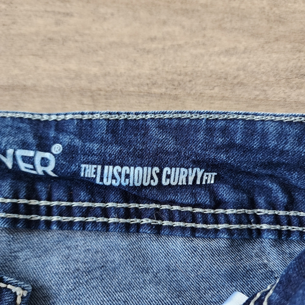 Wallflower Luscious Curvy Bootcut Blue Jean Size 7 - Picture 15 of 16